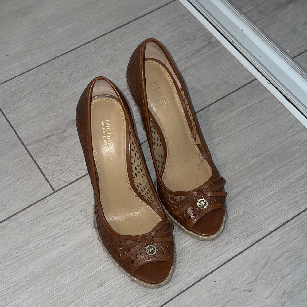 Michael Kors Tan Cutout Peep-Toe Heels